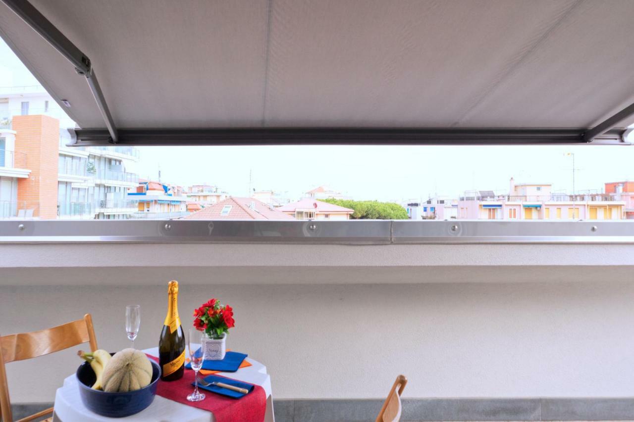 Apartamento Attico Mutti Loano Exterior foto
