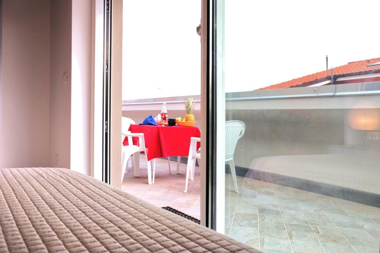 Apartamento Attico Mutti Loano Exterior foto